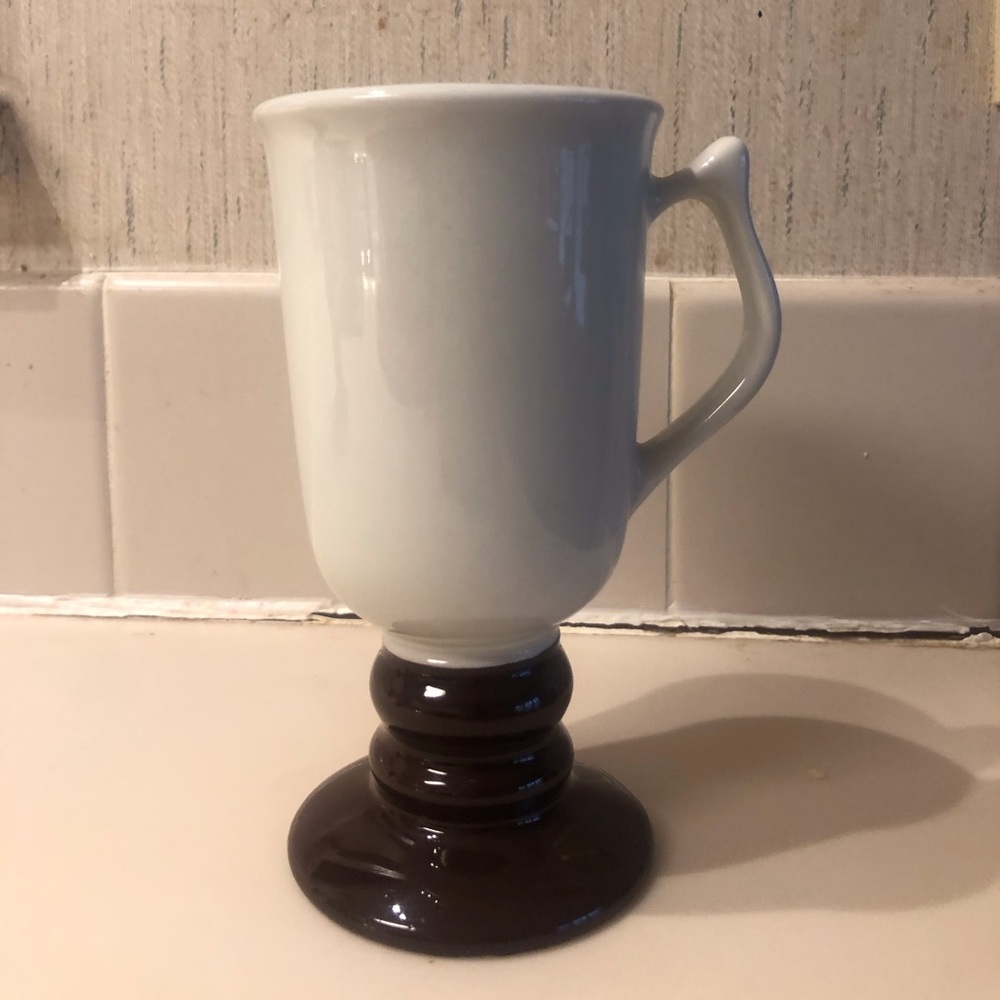 2 Hall POTTERY MUGS 1273 .